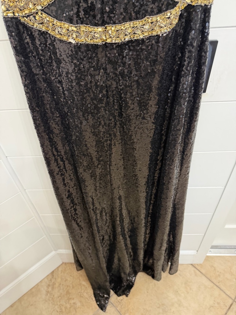 NEW Lucci Lu Women’s Black Gold Beaded Sequin Halter Gown Size 16 36295 - Picture 6 of 14